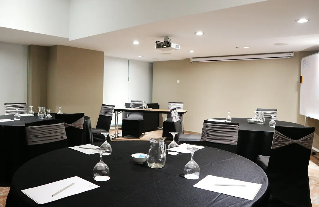 Oakwood Hotel & Residence Kuala Lumpur-1